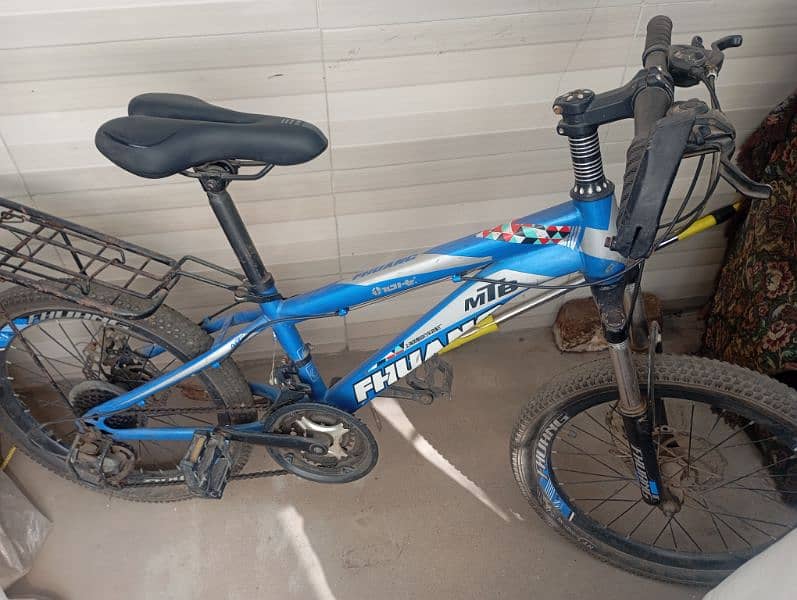 A bicycle for sale in good condition 7