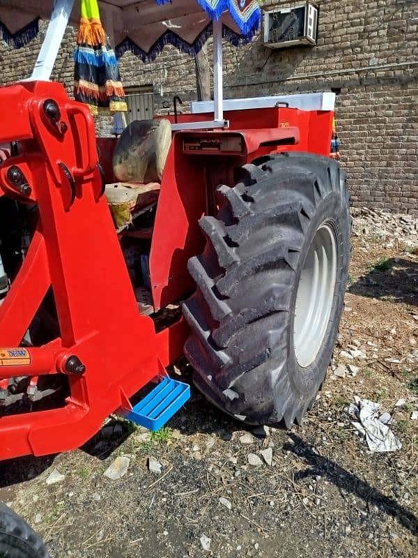 Tractor 385 model 2019 with new loader 3