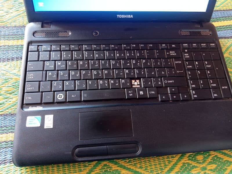 Toshiba laptop urgently sell 3