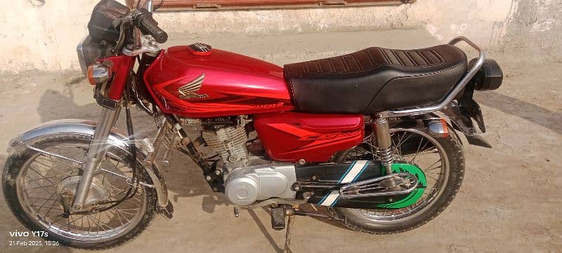 19 modal bike ha all ok bike ha urgent sale Karni ha 0