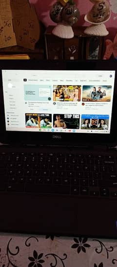 Dell Touch screen  Chromebook 32gb Storage 4gb Ram