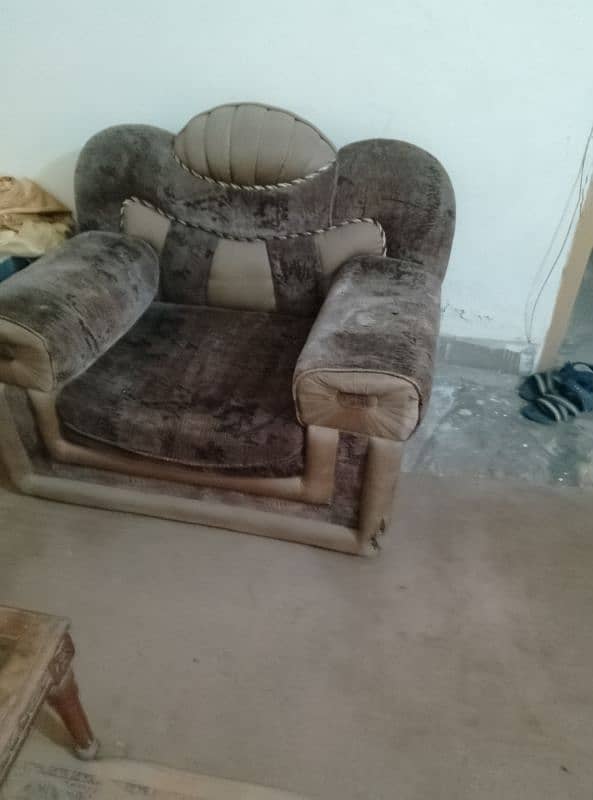 Sofa set and table set combined for sale 2