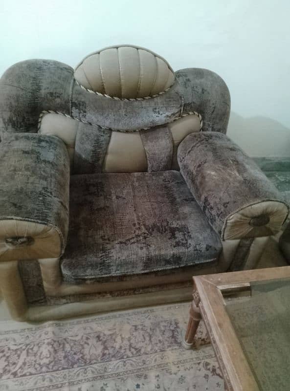 Sofa set and table set combined for sale 3