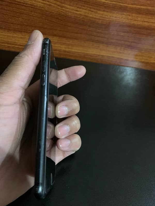 iphone 7 32gb black pta approve 7