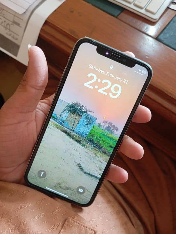 iPhone x 64Gb non PTA 4