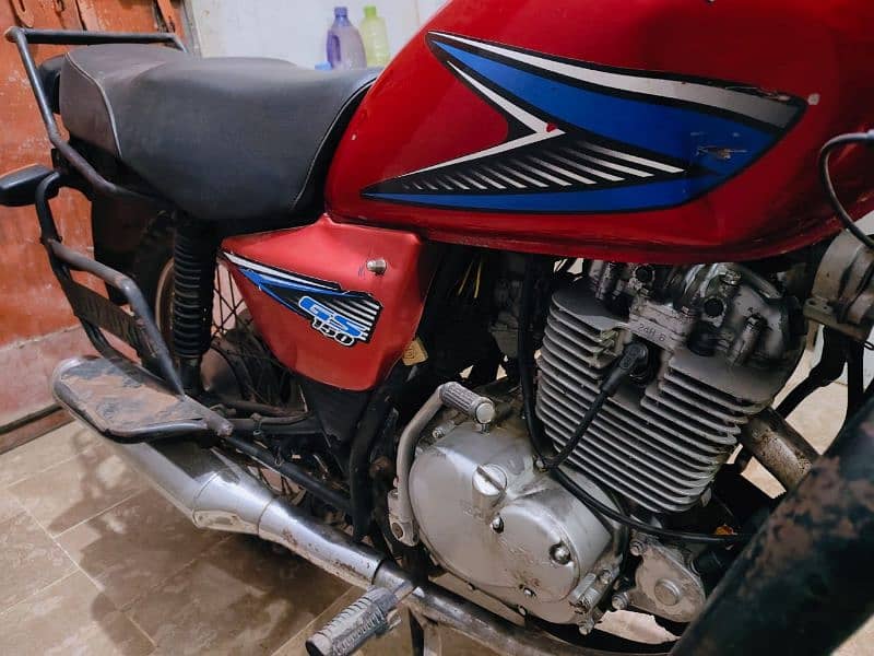 Suzuki GS 150  2015 3