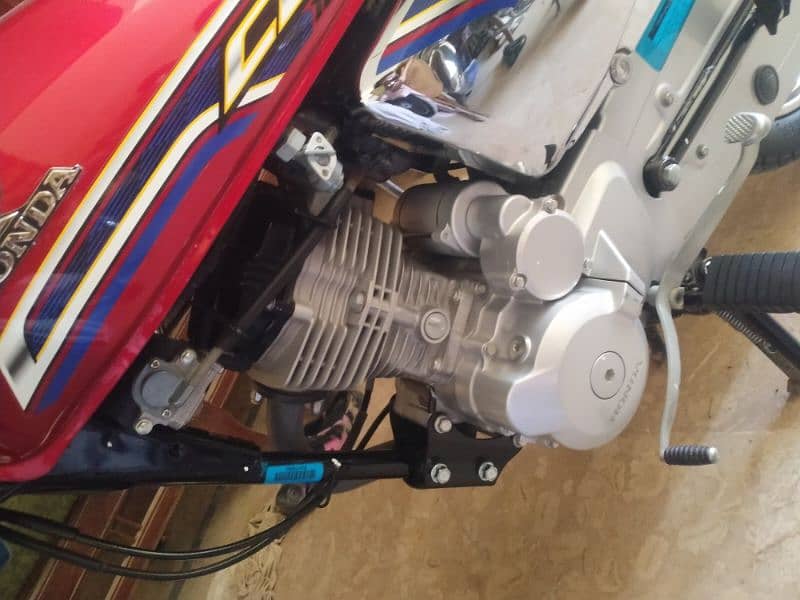 CG 125cc special edition 2024 model Karachi registered 8