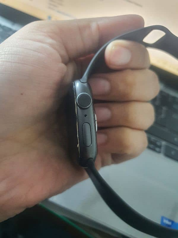 Apple watch A2093 series 5 44mm only with original cable 2