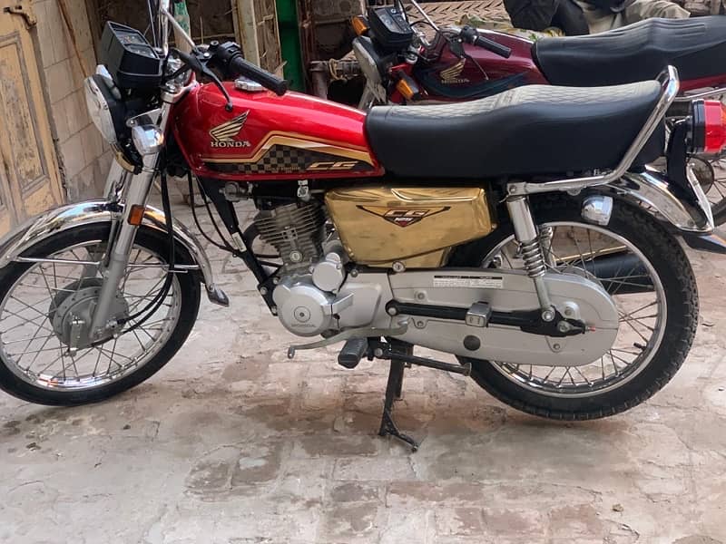 honda 125 self-Start 2025 model 4