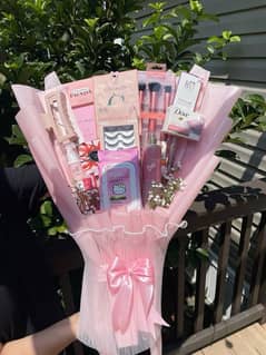 makeup bouquet