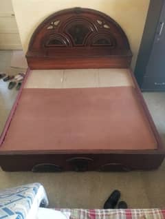 beautiful double bed for sale at low price