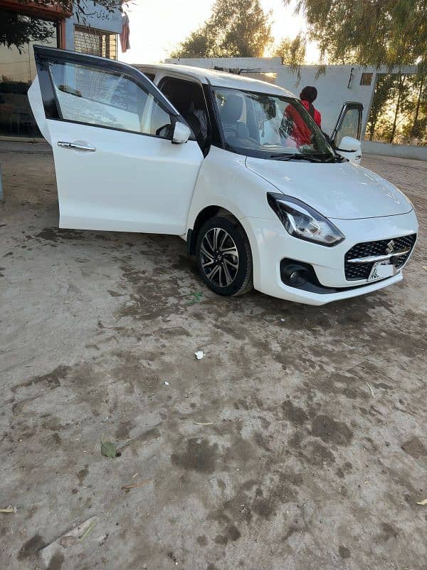 Suzuki Swift 2023 1