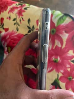 I'm selling my phone OnePlus 6t [8 gb 128 gb ] 33000