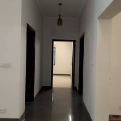 4 Bed House Available for Sale in Askari 11 B Lahore