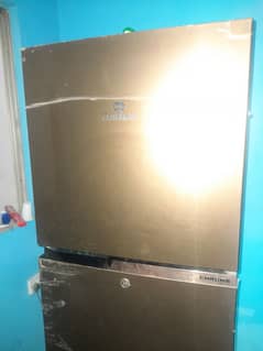 Dawlance Fridge for Sale - Excellent Condition, Low Price!