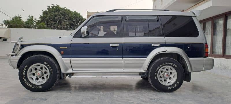 Mitsubishi Pajero 1993 10