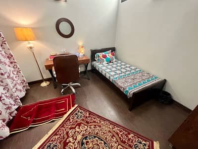 Paying Guest Hostel Room