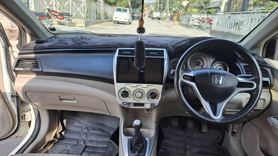 Honda City IVTEC 2014 Manual 1.3 Excellent Car 13