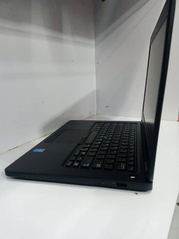 Dell Latitude 5450 3