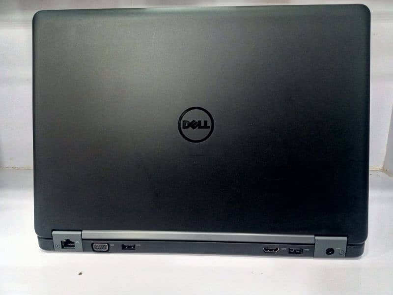 Dell Latitude 5450 4