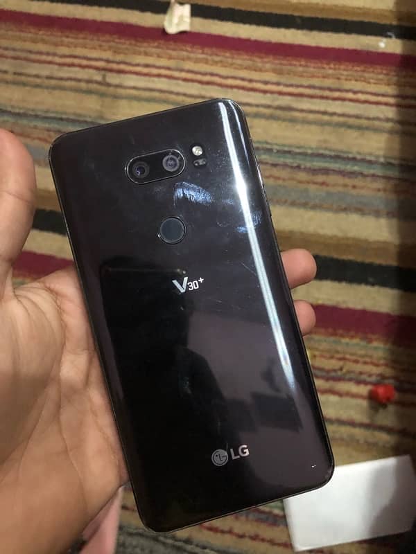 LG v30 plus thinq 4/128 exchange possible 2