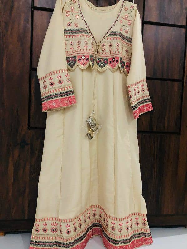 white gulveen 3pc suit 1