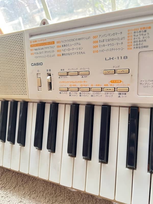 Casio Keyboard LK-118 1