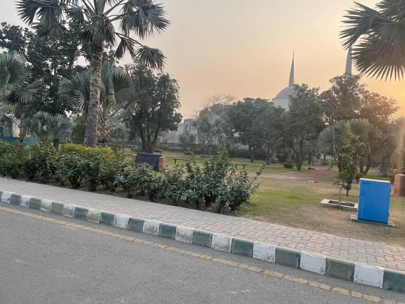 10 Marla Plot For Sale In Sukh Chayn Gardens Near Bahri Town Lahore 13