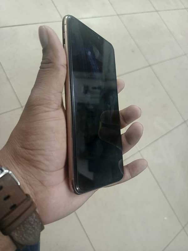 IPhone 11 pro max. (0324-9202099) 2