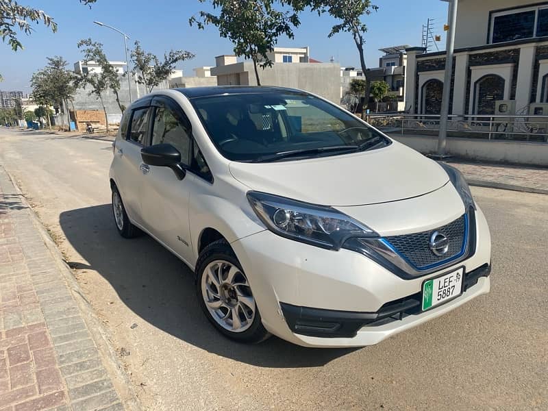 Nissan Note E Power 2017 1