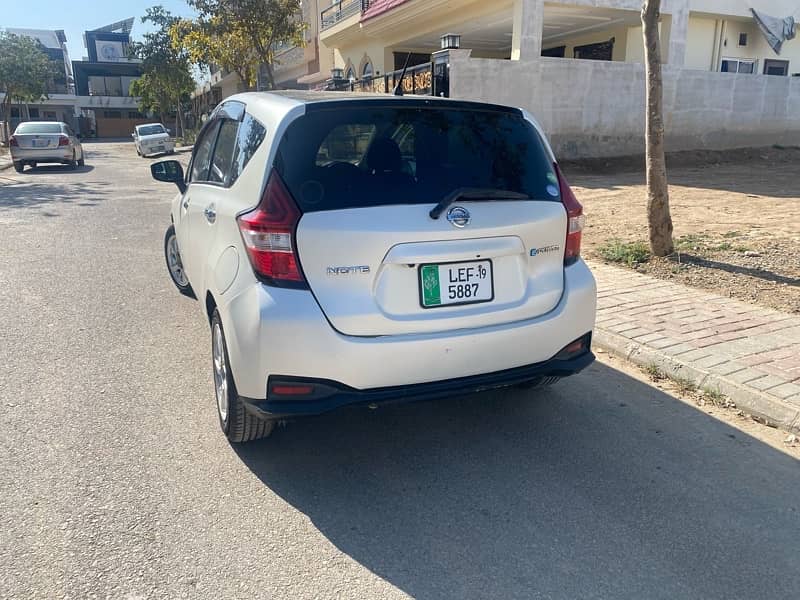 Nissan Note E Power 2017 3