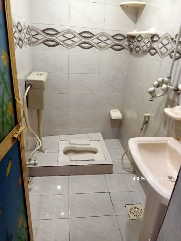 Allama Iqbal Town Ground Floor Flat For Sale 7