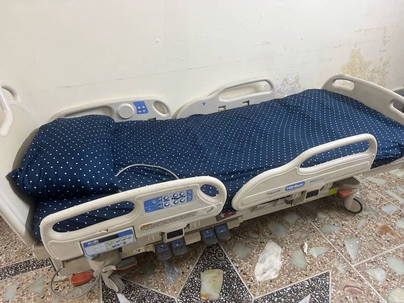 Hill-Rom American electric hospital patient bed with with mattress 3