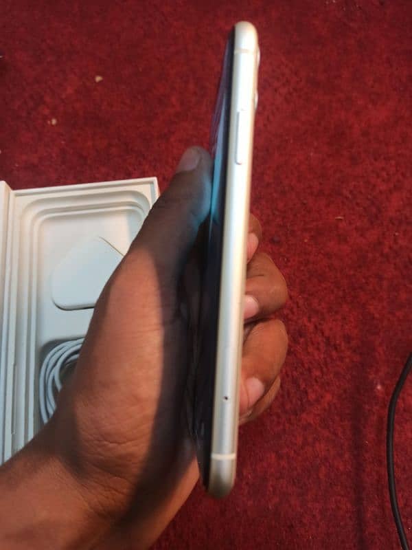 iPhone 11 128 gb 3