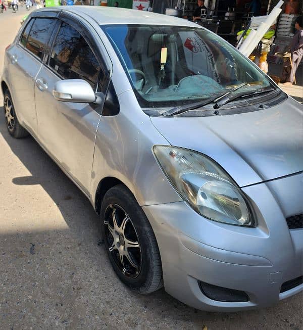 Toyota Vitz 2009 1