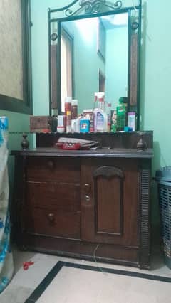 dressing table