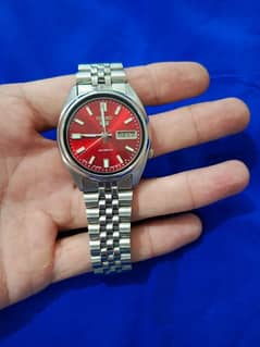 seiko 5 automatic 7009 caliber day &date