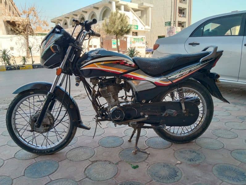 Honda 125Dream Register Khanewal Golden no 5555 0