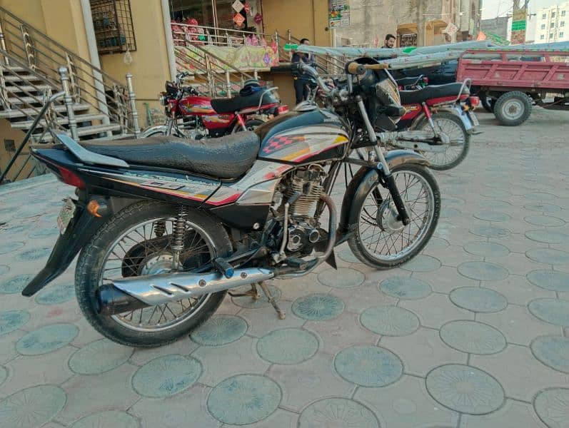 Honda 125Dream Register Khanewal Golden no 5555 12