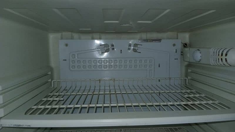 PEL Fridge for Urgent Sale 3