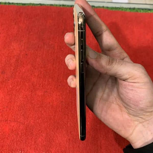 iPhone 11 pro max pta approved 1