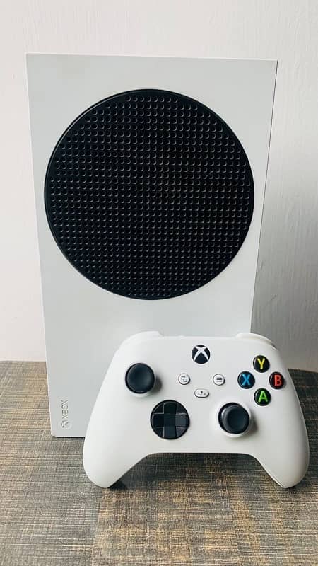 Xbox Series S [500GB) fully latest 1