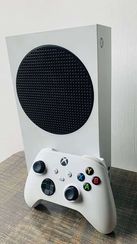 Xbox Series S [500GB) fully latest 2