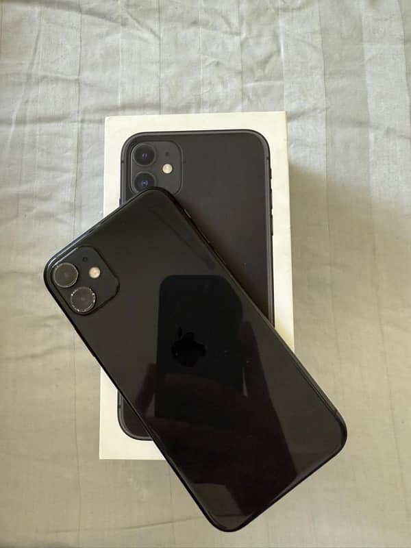 iphone 11 64gb with complete box mint configuration 2