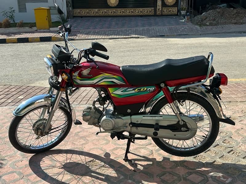 Honda CD70 2023 Model 4