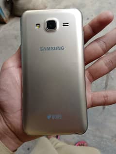 Samsung J5 complete boxx  pta approved and old is gold urgent sale