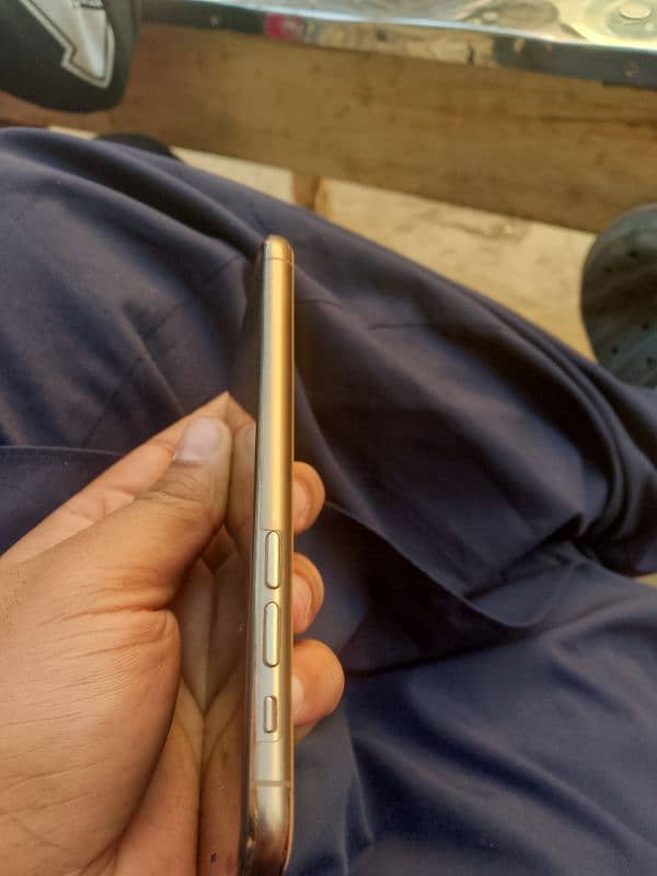 iPhone 11 Pro Gold 256 GB 4