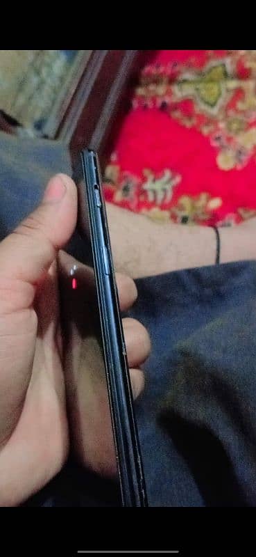 One plus 6t hay front camera ni chalta back break hay 2