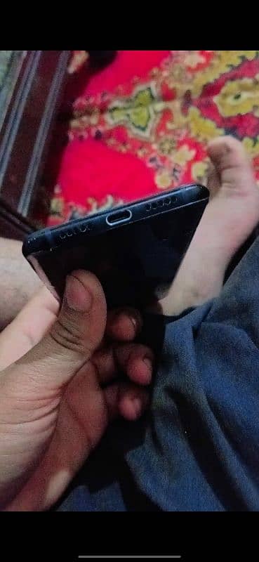 One plus 6t hay front camera ni chalta back break hay 3