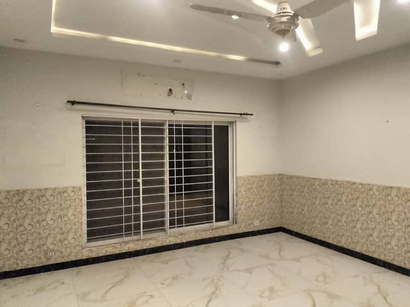 1 Kanal Brand New House For Rent In Bahria Town - Jasmine Block Canal Road Lahore 5